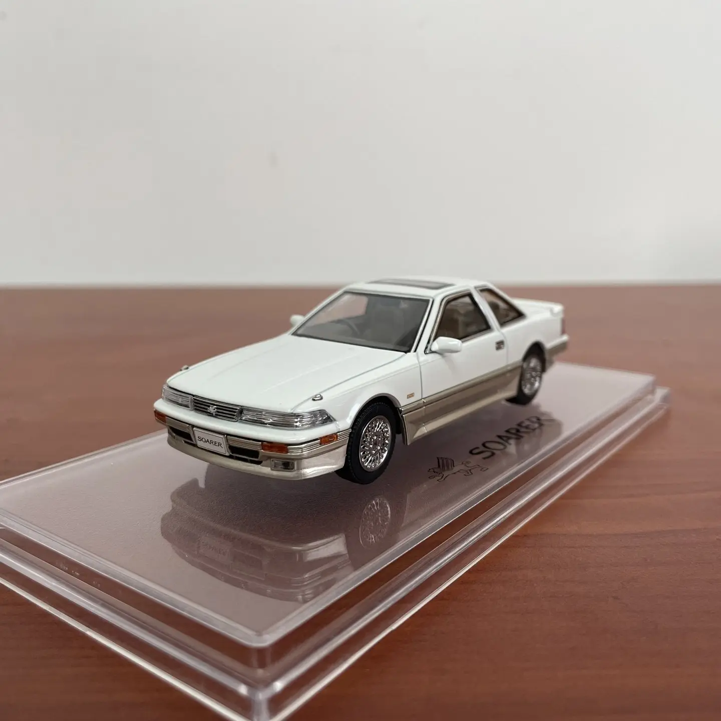 Фото Hobby Japan HJD, масштаб 1:43, литая модель из сплава, Toyota Soarer MZ21 1988 года, классическая модель автомобиля, подарок для взрослых, сувенир, статичная модель для демонстрации. №1