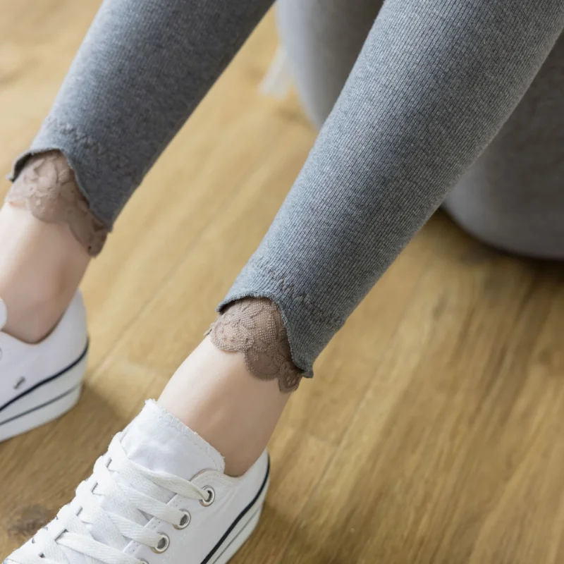 Autumn and Winter New Cotton Leggings Women's Elastic Lace Capris Slim Built Leggings Leggings Women PANTS LEGGINGS Women
Autumn and Winter New Cotton Leggings Women's Elastic Lace Capris Slim Built Leggings Leggings Women PANTS LEGGINGS Women