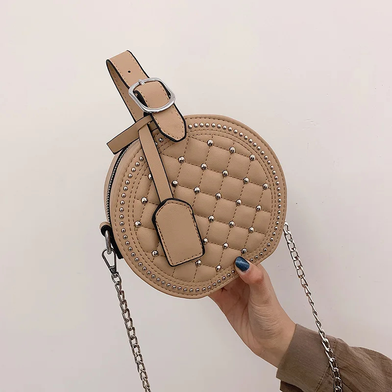 

Women 's Bag 2022 New Fashion Messenger Small Round Bag Rhombic Lattice Rivet One Shoulder Handbag Red Black Net Versatile Lady