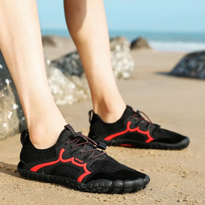 

Нескользящие мужские кроссовки для тенниса на резиновой подошве