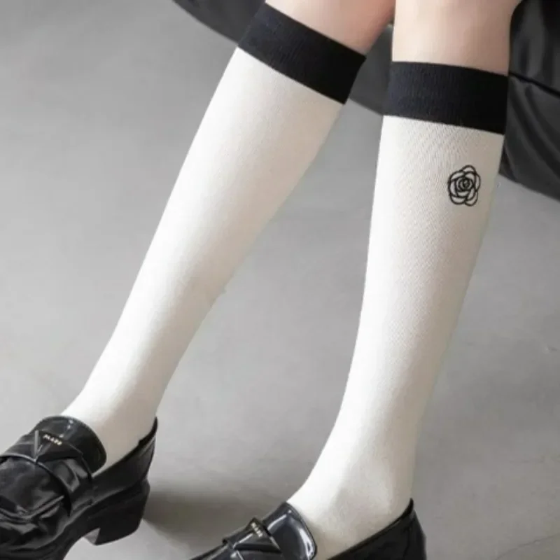 Хлопковые носки с камелией и теленком женские со звездами лунным принтом средние