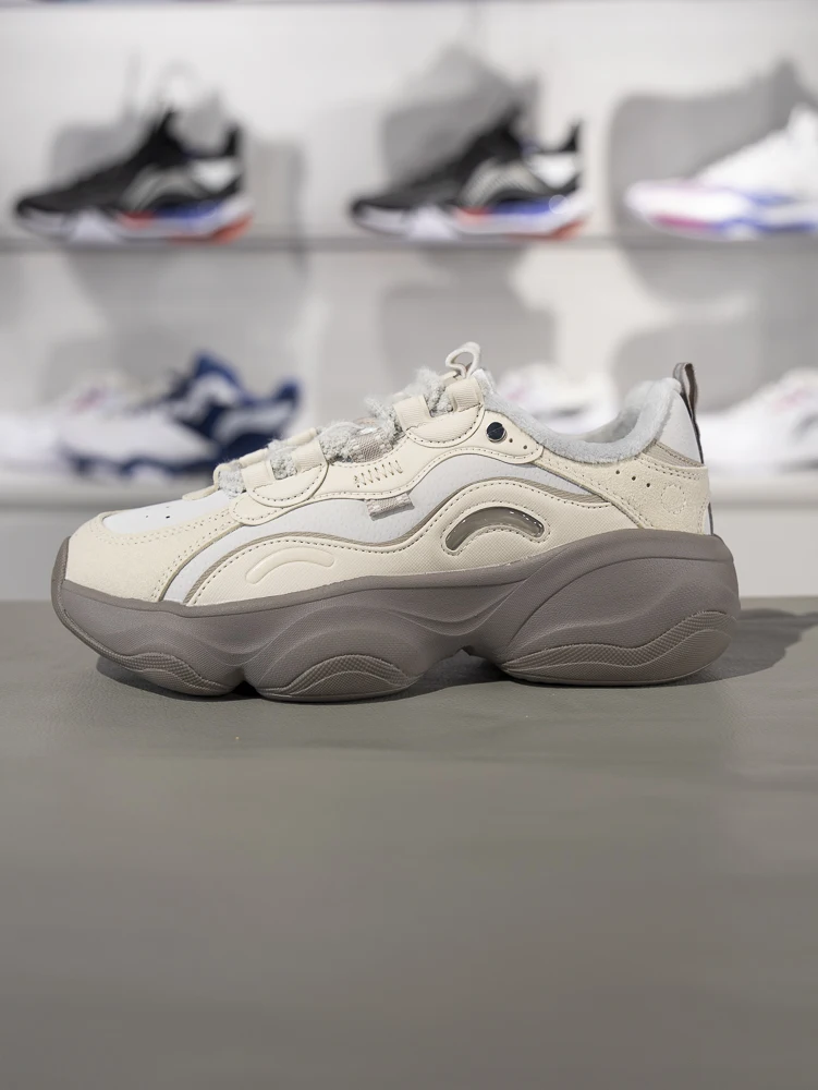 Женские кроссовки Li Ning классическая повседневная обувь Honey V2 на толстой подошве