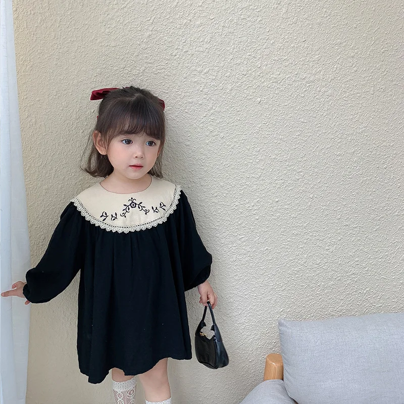 

Детская одежда 2022 осеннее хлопковое корейское повседневное кружевное милое платье с вышивкой и длинными пышными рукавами для девочек