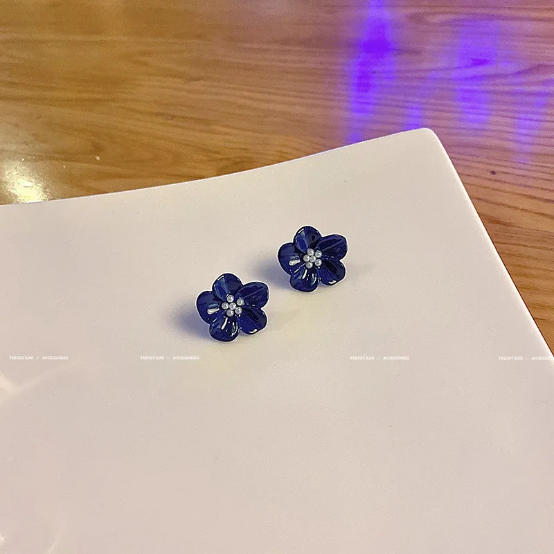 

2022 New S925 Silvers Purple Flower Stud Earrings Fashion Boho Simple Jewellery for Women Exquisite Trend Earrings Wholesale