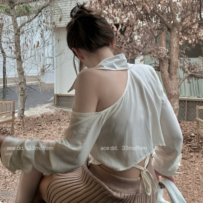 

Женский укороченный топ с открытыми плечами, Весенняя эластичная футболка в корейском ретро-стиле с открытой спиной и шнуровкой, 2023