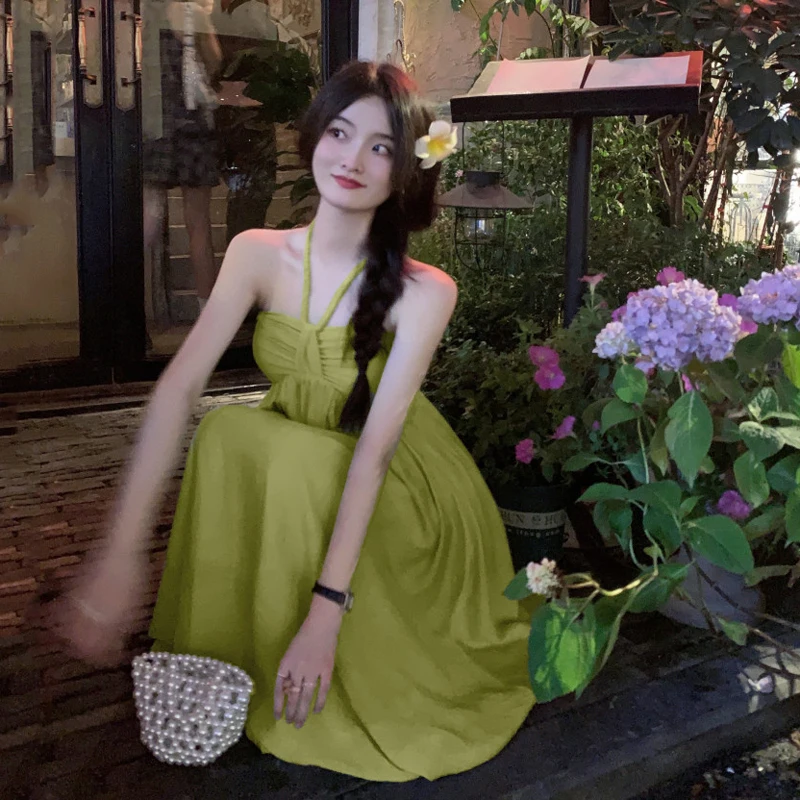 

Pure sexy temperament green halter dress women's new summer design French bandage medium length skirt