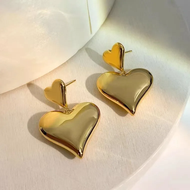 

Vintage Korea Minority Design Sense Double Love Gold Earrings 18k Gold-plated Colorfast Temperament Light Luxury Tide Earings