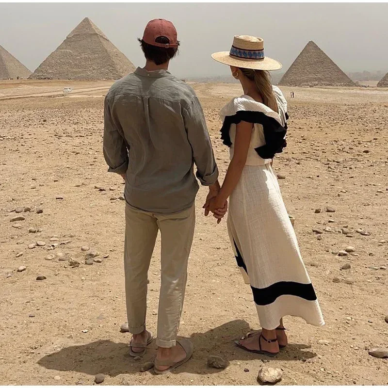 Женский летний костюм без рукавов элегантный из двух предметов с оборками и