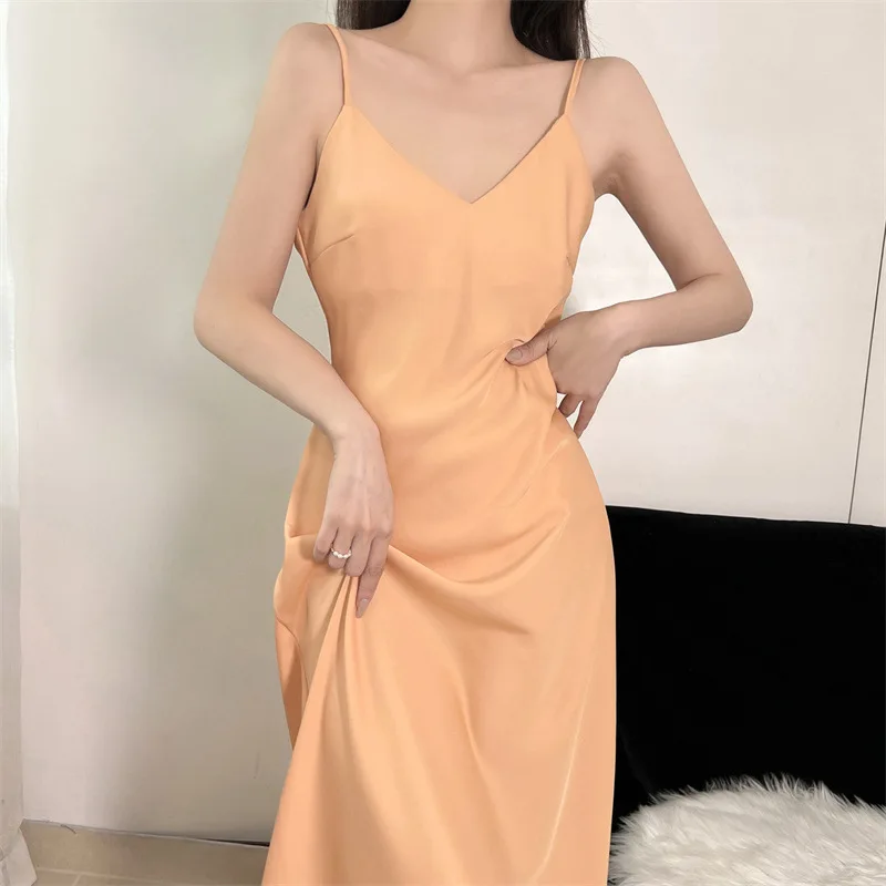 

Sexy Long Spaghetti Strap Nightgown Elegant French Nightdress Spring Summer Femlae Sleepwear Bathrobe Loose Silk Satin Homewear
