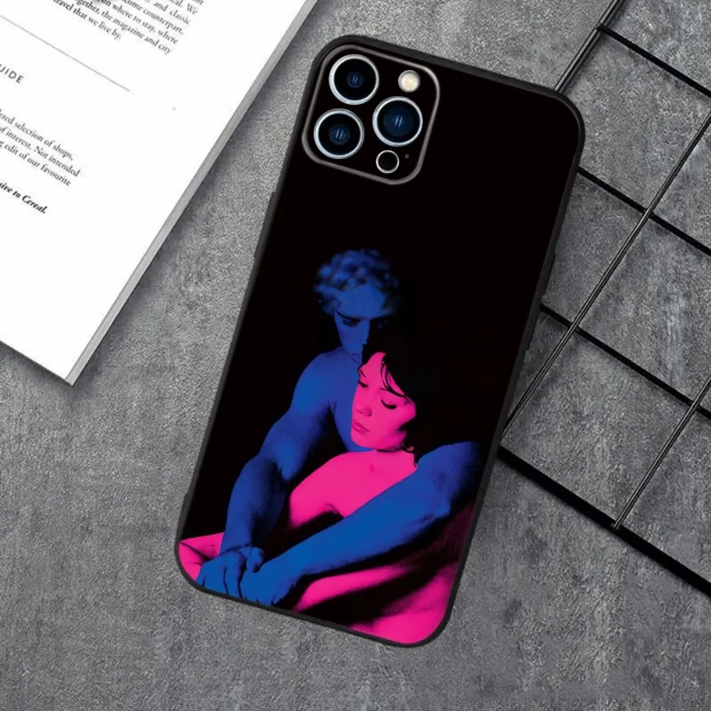 Чехол для телефона Hot Band женский Apple iPhone 15 14 13 12 11 XS XR X 8 7 Pro Max Plus мини силиконовый