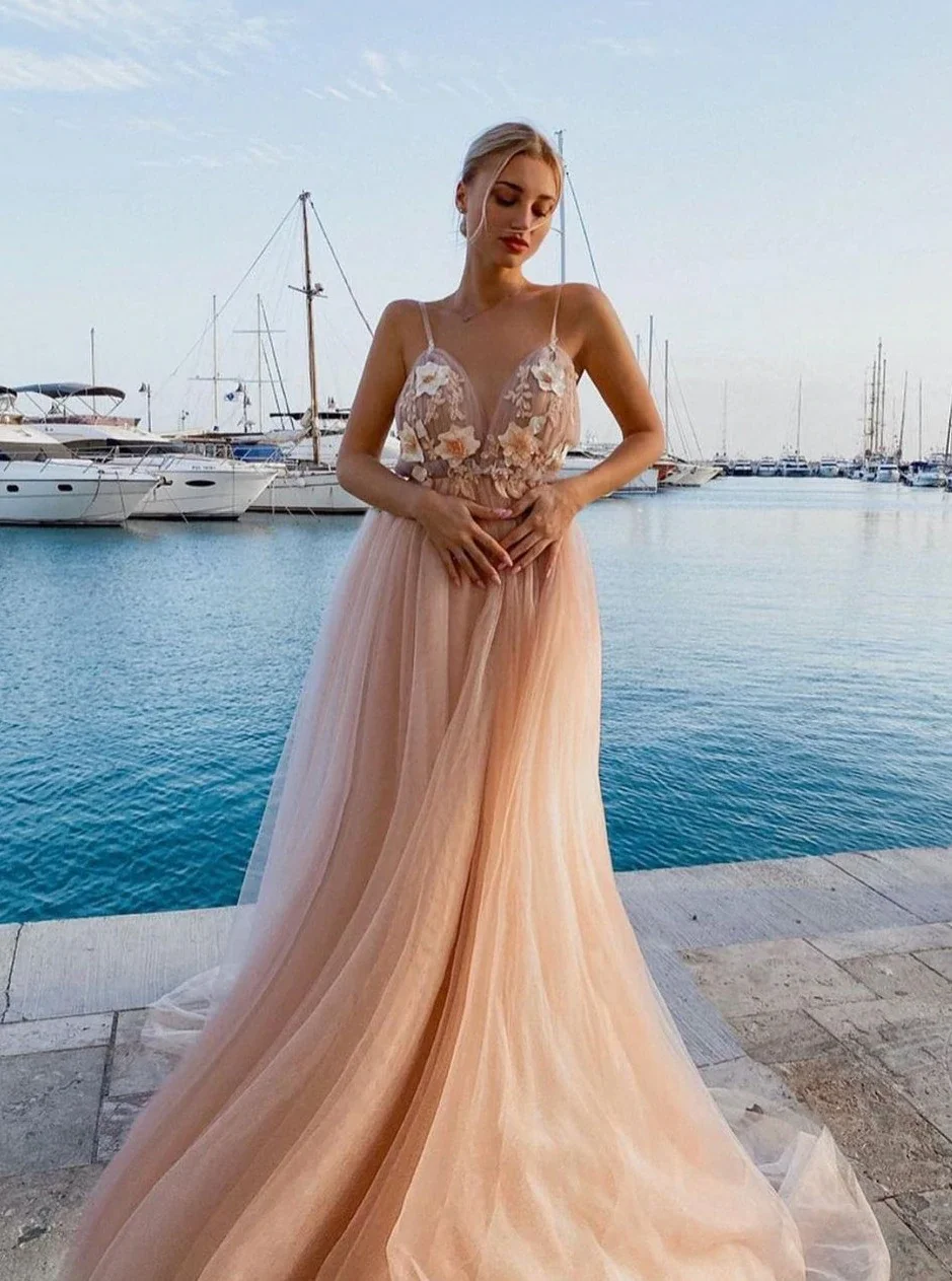 

Women's Chic Prom Dress Long Floral Beaded Deep V Neck Prom Dress