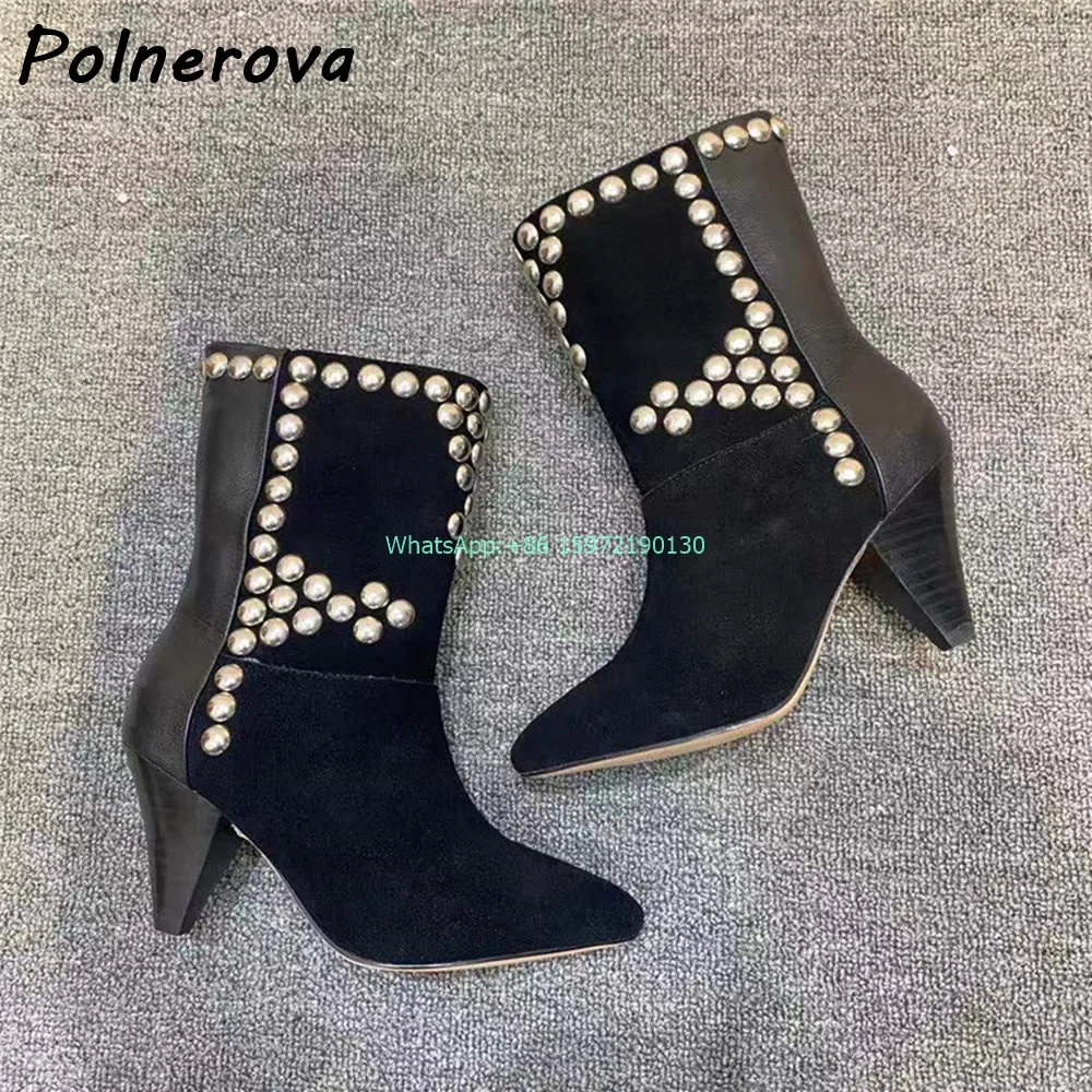 Женские сапоги с заклепками до колена острым носком на расширяющемся книзу