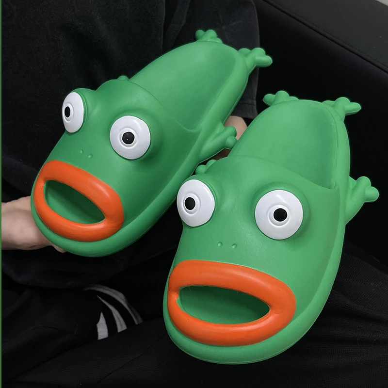 Comwarm Women's Slippers Interest Green Frog Slippers Outdoor Beach Shoes Home Soft Soled Slippers Cute Cartoon Frog Shoes Mules