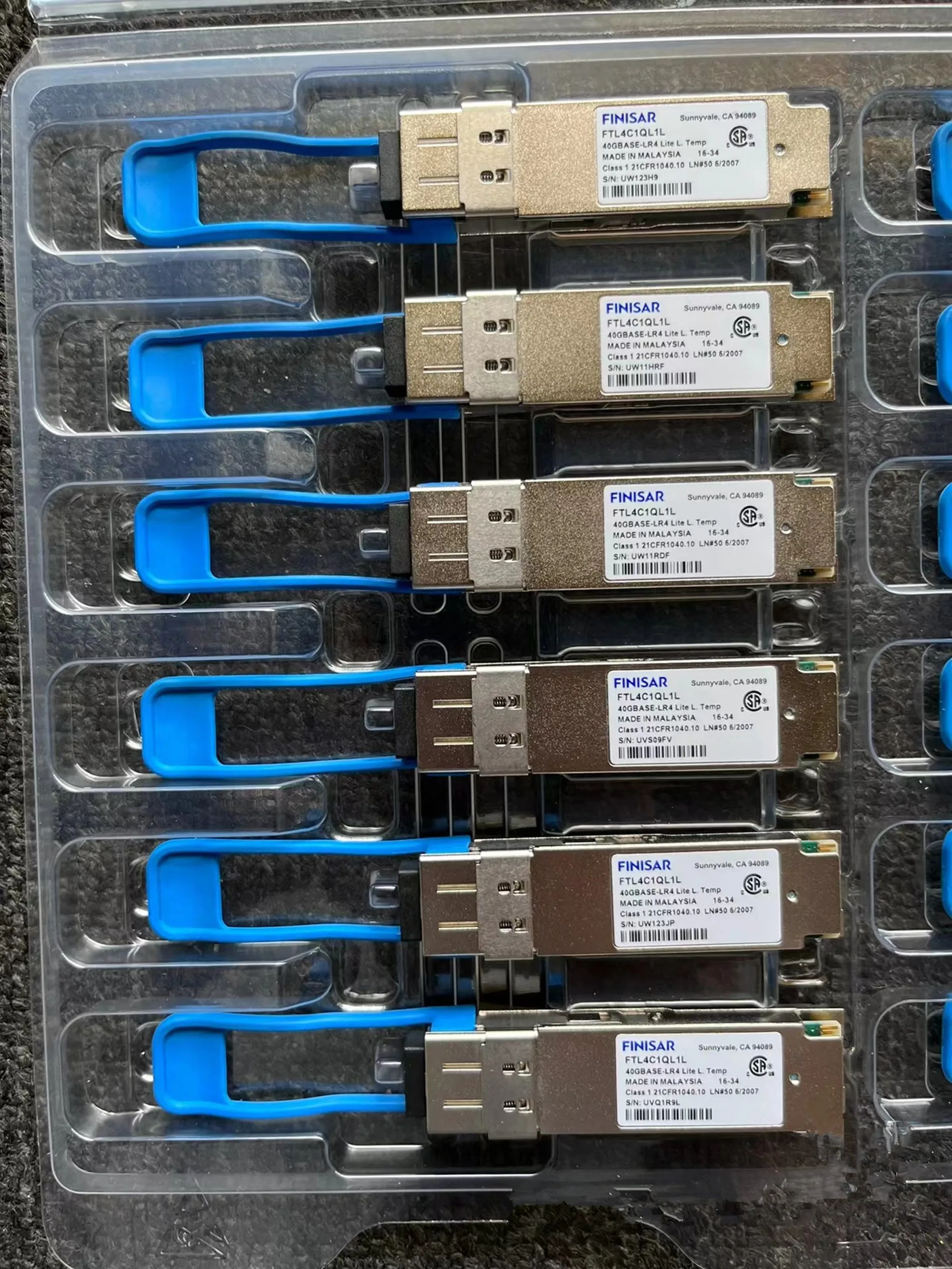 Finisar QSFP Module 40G 2KM Fiber Transceiver FTL4C1QL2C-FB/FTL4C1QL1C-FB/FTL4C1QL1L/QSFP 1310nm 40GB 2km LC 0 to70°C