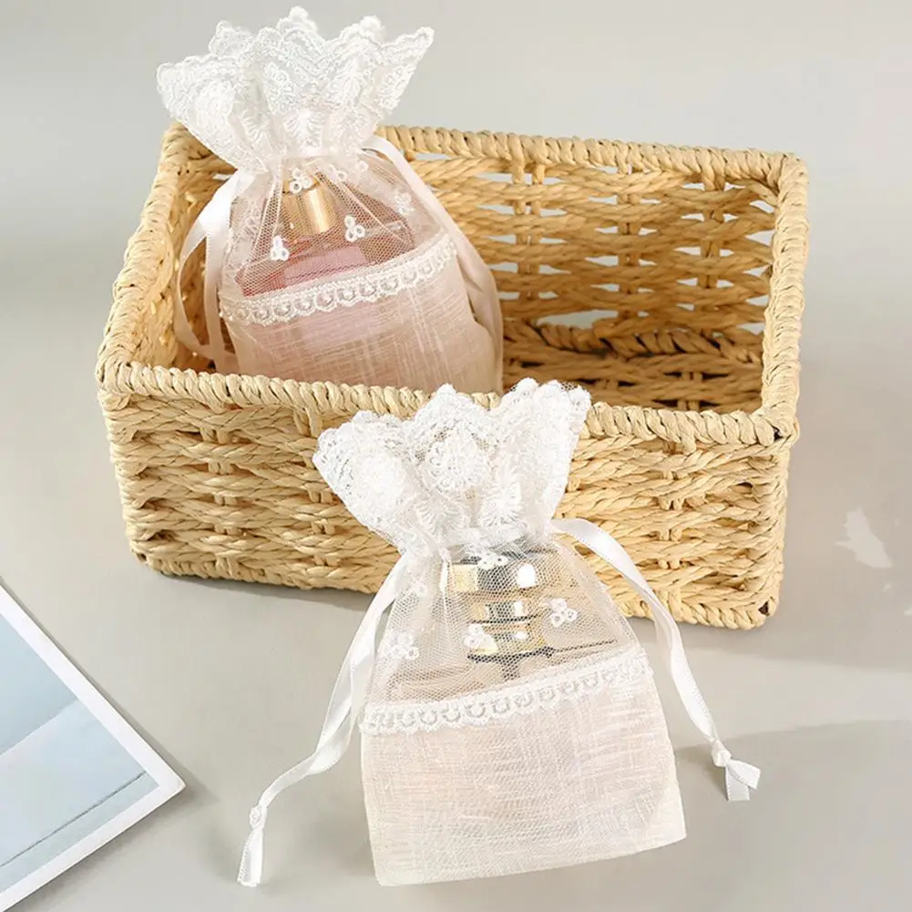 

5pcs 10x14cm White Rose Lace Bag Drawstring Drawable Bags Slub Yarn Bag Gift Bags Jewelry Bags Candy Cookies Bag Packaging Pouch