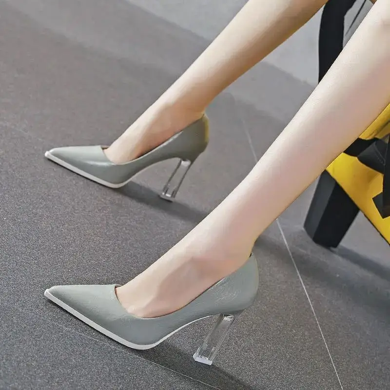 

Женские высокие каблуки, милые зеленые туфли из искусственной кожи на шпильке, модные удобные белые туфли на весну и лето, B9502b