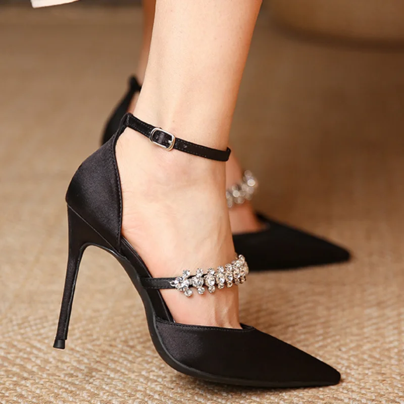

Banquet High Heels Women's 2023 New Pointed Thin Heels Baotou Rhinestone Single Shoes Women Wedding Shoes Bride High (5cm-8cm)