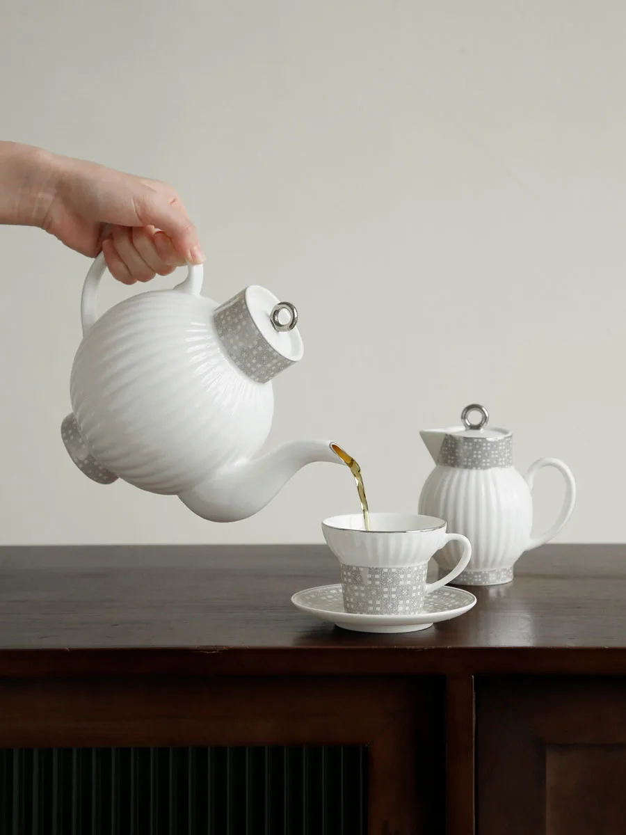 Light Luxury Coffee Cups And Saucers English Afternoon Tea Exquisite Milk Pot Household Simple Kettle Kung Fu Set