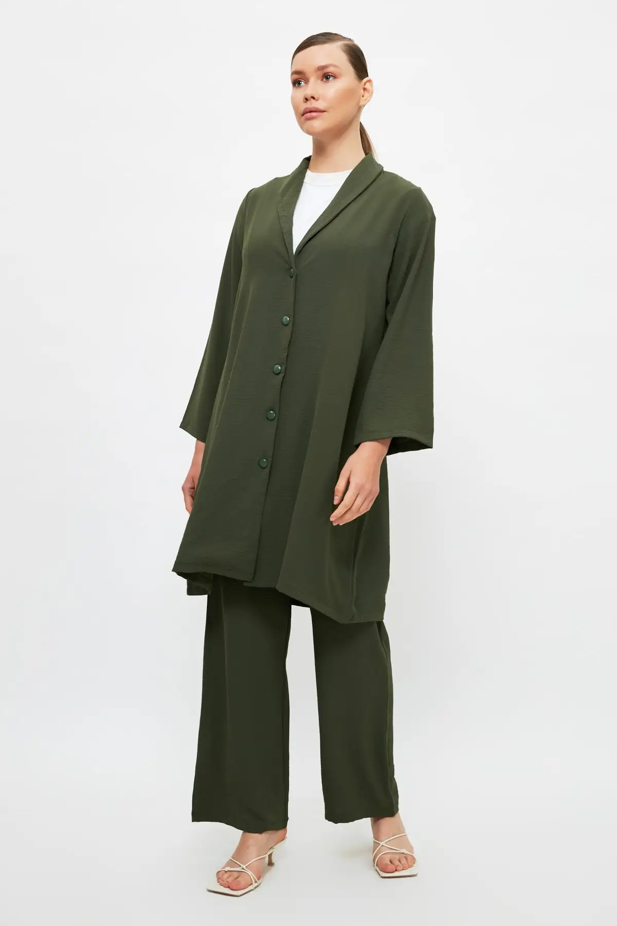 

Трендовая куртка, брюки, нижний топ, костюм TCTSS21AU0390