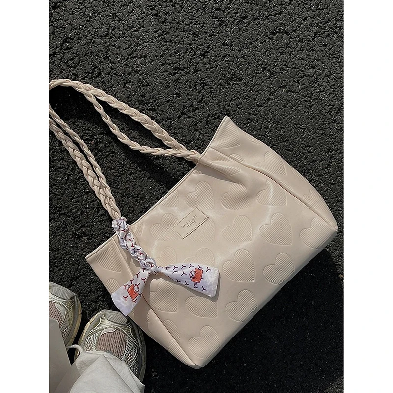 

Richme High Quality Women Tote Bags Fashion French Style Ladies Heart Embossing Shoulder Bag Large Capacity Solid PU Bolso Mujer