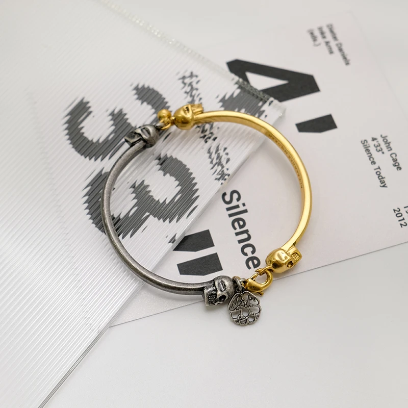 

Нишевое ожерелье и серьги с высоким сочетанием холодного ветра черепа