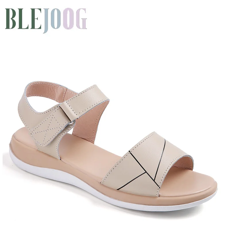 

New 2023 High Quality Women's Casual Sandals Platform Open Toe Soft-soled Beach Shoes Fashion Solid Color Outdoor Flat Sandals