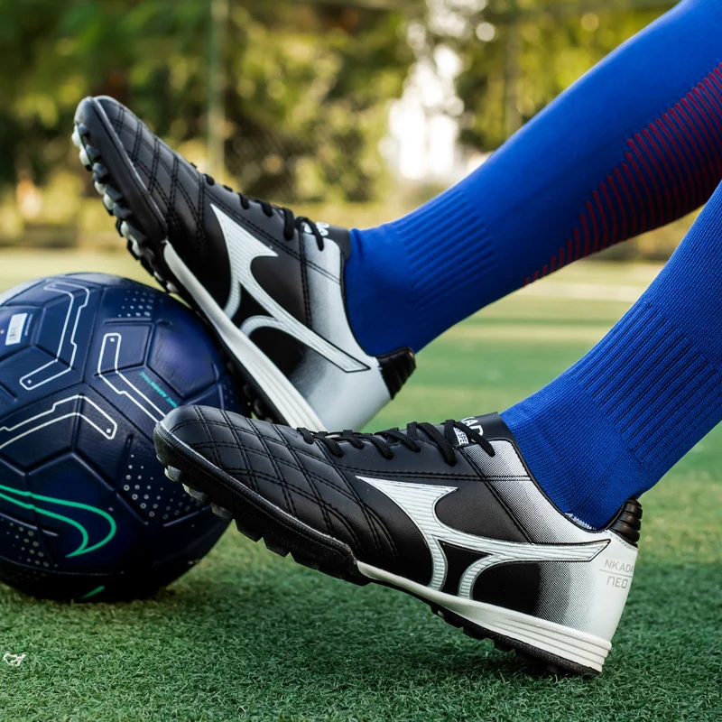 Children And Youth Grass Long Nail Soccer Shoes Adult Broken Nail Soccer Shoes Student Large Size Training Shoes 31-45#
