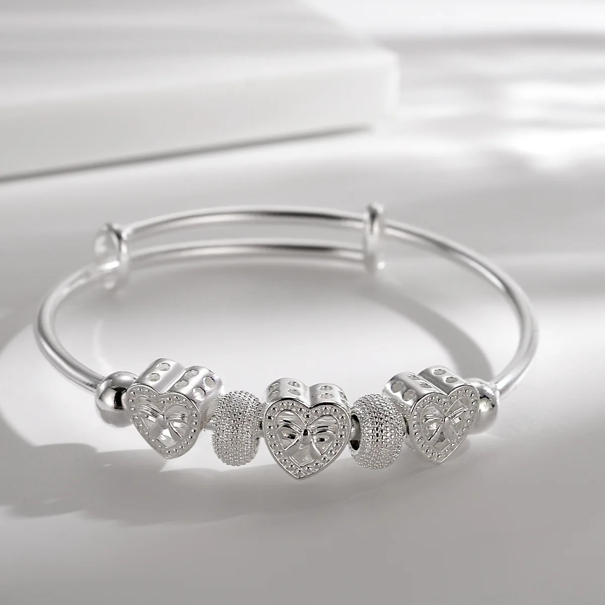 

925 silver color Cute woman Heart Bangles for lady bracelets wedding party jewelry Holiday gifts designer charms