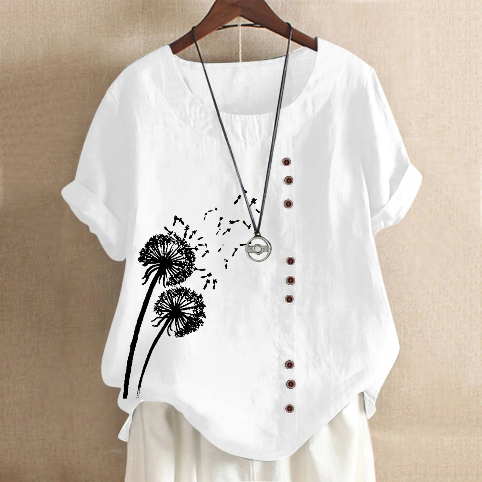 

Женская футболка с коротким рукавом, круглым вырезом и цветочным принтом