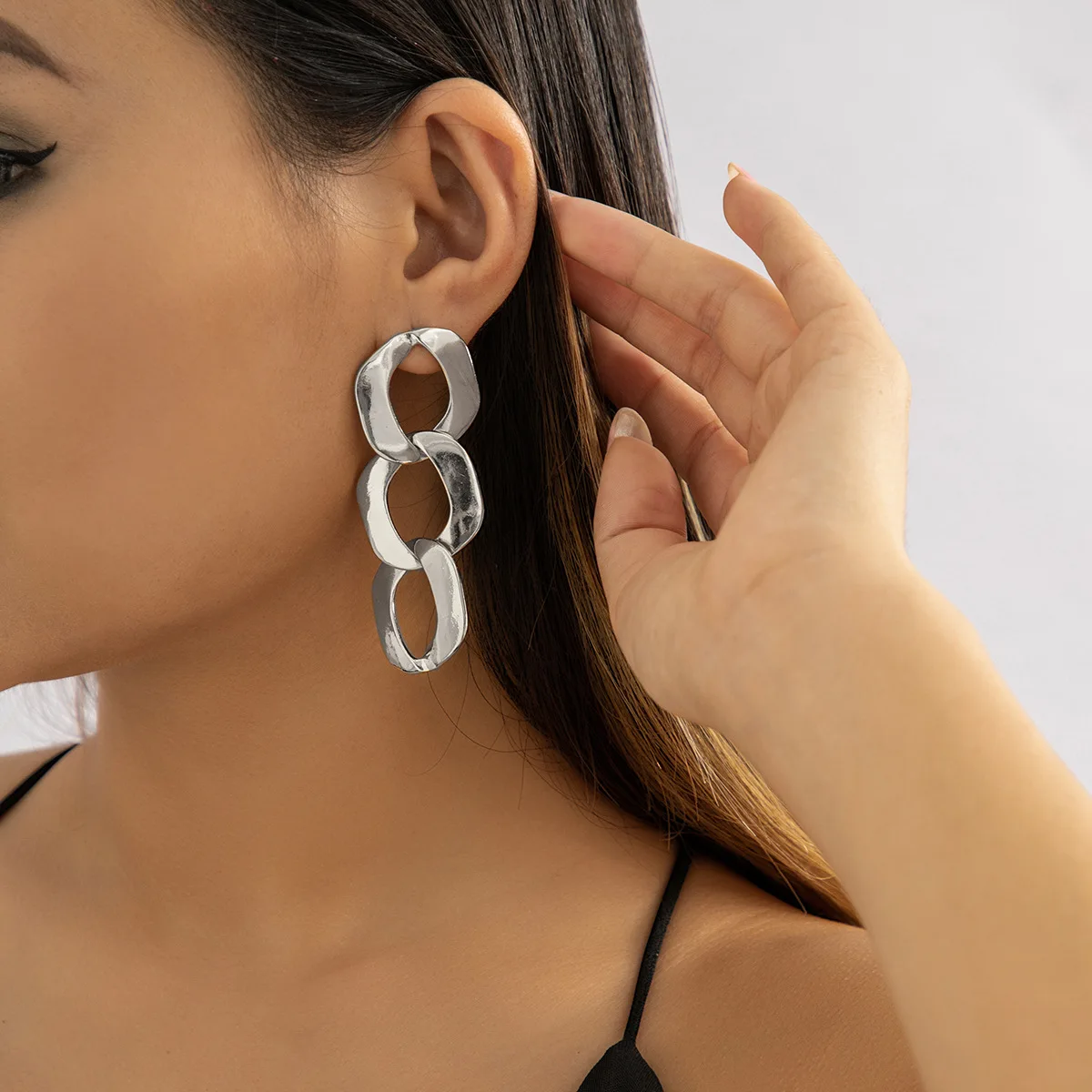 

Gold Metal Cool Earrings For Women Female Statement Earrings Vintage Boho Dangle Geometry Link Chain Earings