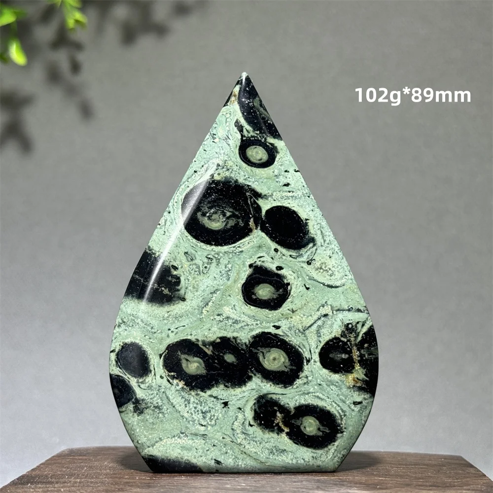 

Минеральный кварц павлин без глаза