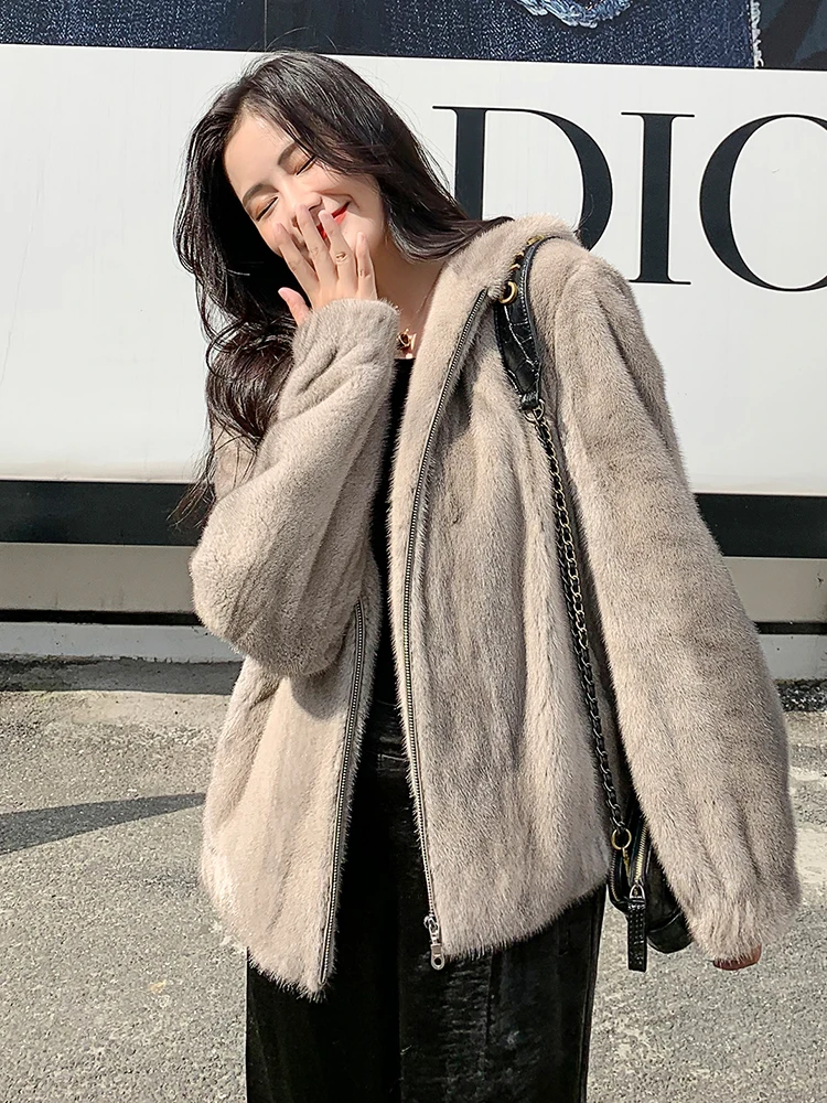 Marten Overcoats Women's Short Mink Whole Mink Hooded Imported Small Female Mink Fur Coat