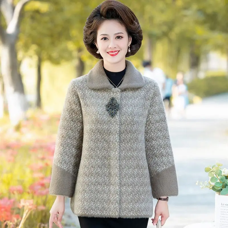 

2023 New Middle-Age Elderly Women's Clothing Thicken Imitation Wool Cardigan Female Casual Waterproof Mink Mid-Length Coats V60