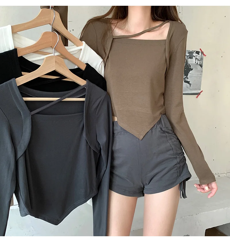 

WW1615 Square neck T-shirt women's new Korean style long-sleeved design irregular short thin slim top