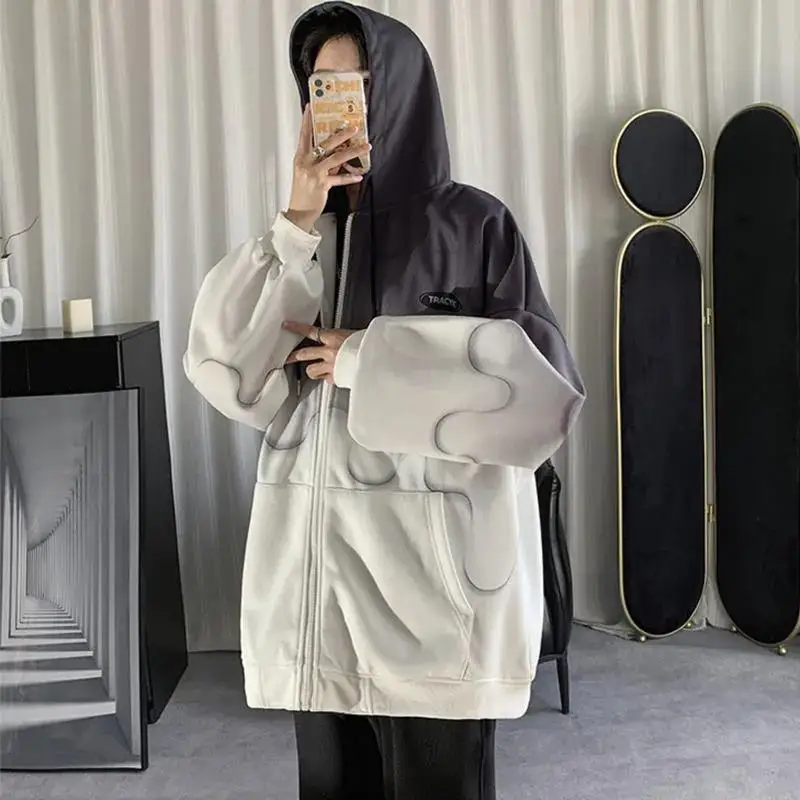 Рисунок 6 - Парные толстовки