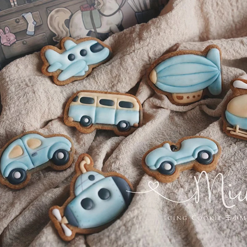 

Transportation Style Cookie Embossing Mold PLA Plastic Biscuit Cutting Mold Kids Birthday Cake Decorating Fondant Biscuit Tools