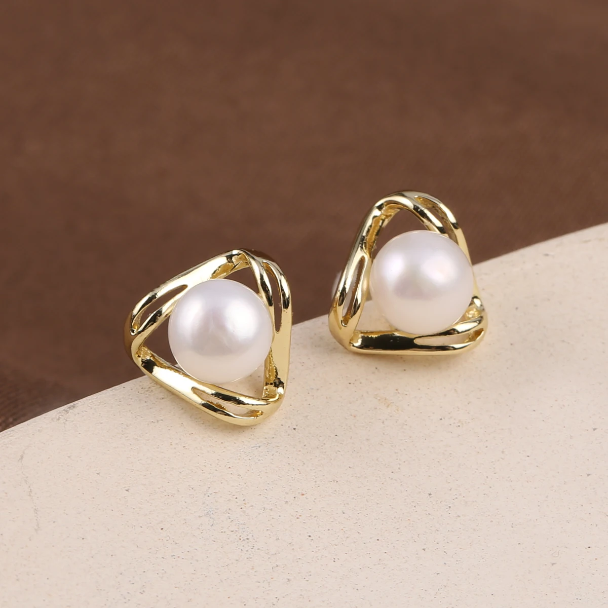 

Entangled Natural Freshwater Pearl Triangle Shaped Earrings Charm Elegant Jewelry Accessories Party Banquet Gift for Women