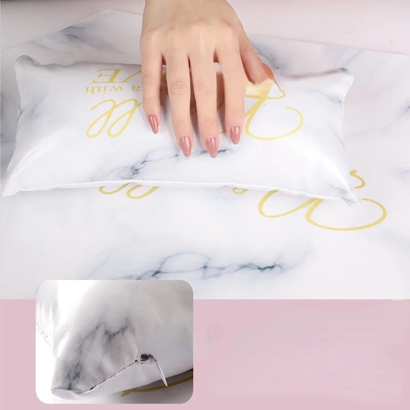 

1pcs/lot Nail Hand Holder Foldable Washable Hand Pillow Nail Art Arm Rest Manicure Tool Table Mat
