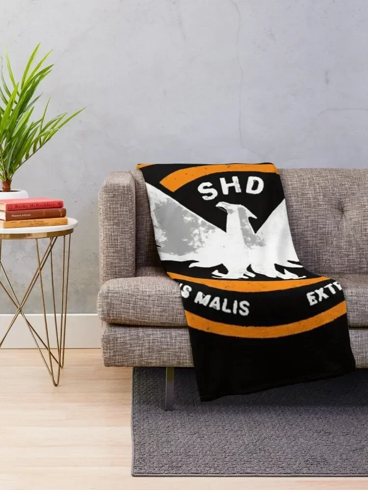 Фото Плед The Division SHD Grunge Logo 2, красивые зимние пледы в клетку, самые мягкие одеяла №2