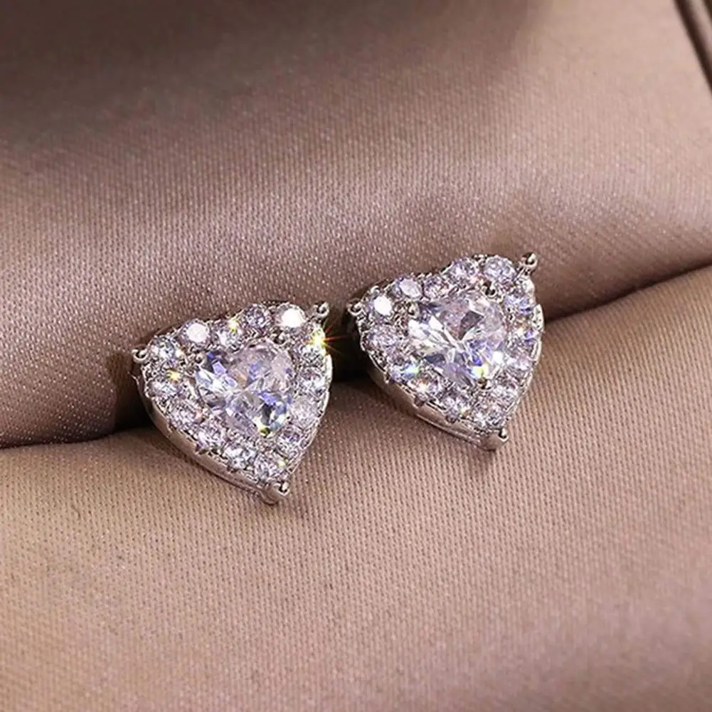 

1 Pair Women Stud Earrings Heart Shape Rhinestones Jewelry Lightweight Long Lasting Ear Studs for Wedding