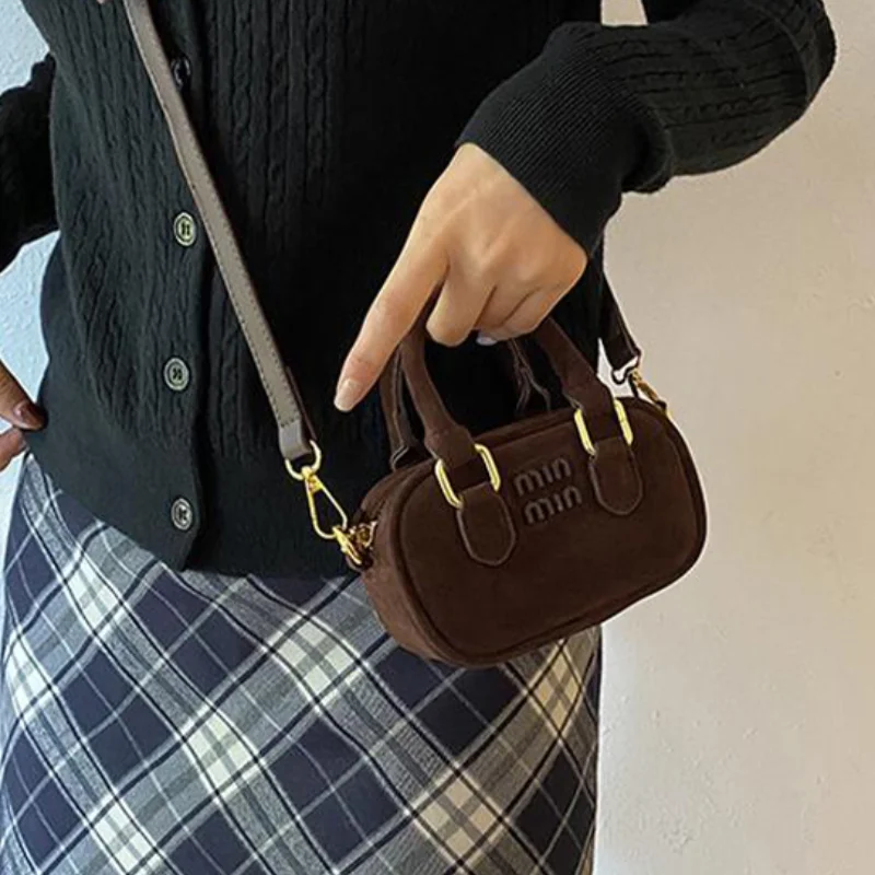 Роскошная замшевая сумка с мини-сумочкой для боулинга цветочной подвеской