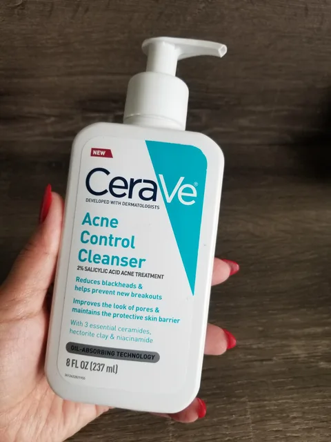 CeraVe Face Wash Acne Treatment 2% Salicylic Acid Cleanser Purifying Clay for Oily Skin Blackhead Remover Clogged Pore Control 5