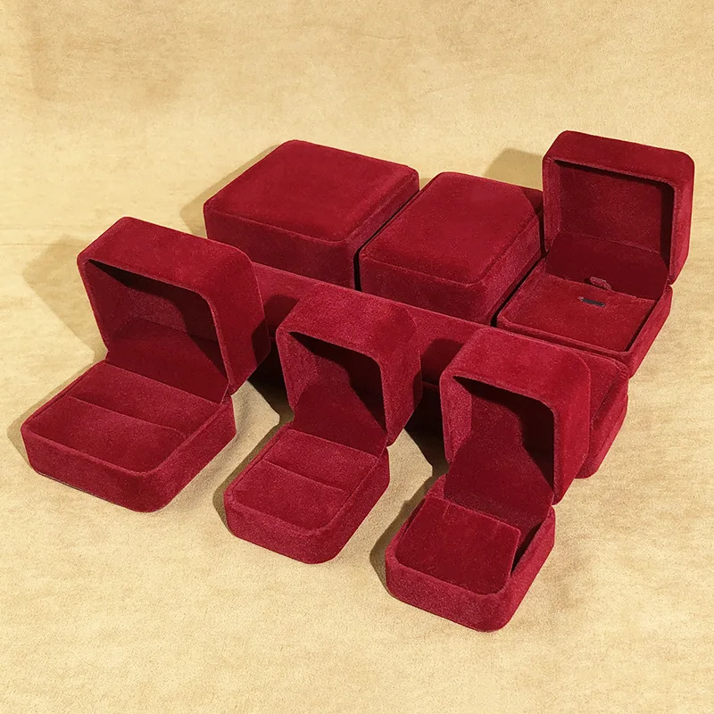 

Fashion Rounded Velvet Jewelry Box Ring Box Necklace Box Bracelet Box Bracelet Box Accessories Jewellery Packing Gift Boxes 2022