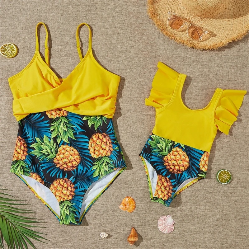 

Pineapple Mother Daughter Matching Swimwear Family Set One-Piece Mommy and Me Swimsuits Fashion Woman Baby Girls Bikini Clothes