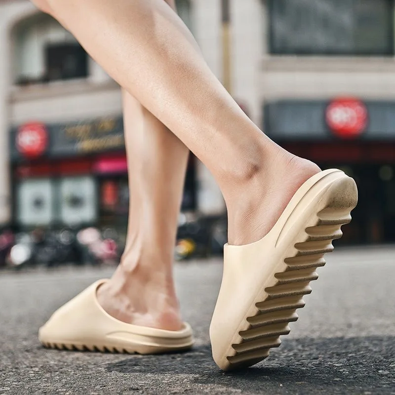 Women Luxury Brand Summer Slippers Indoor High Soft Bottom Sandals Slides Light Beach Shoes Couple Flip Flops Boost Bone FZ5897