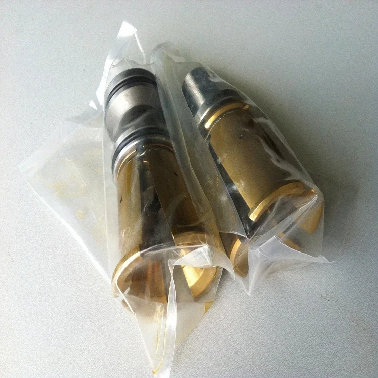 ACROW BT50 Зажим тянущий коготь 4 лепестка для шпинделя с ЧПУ наружным винтом 45