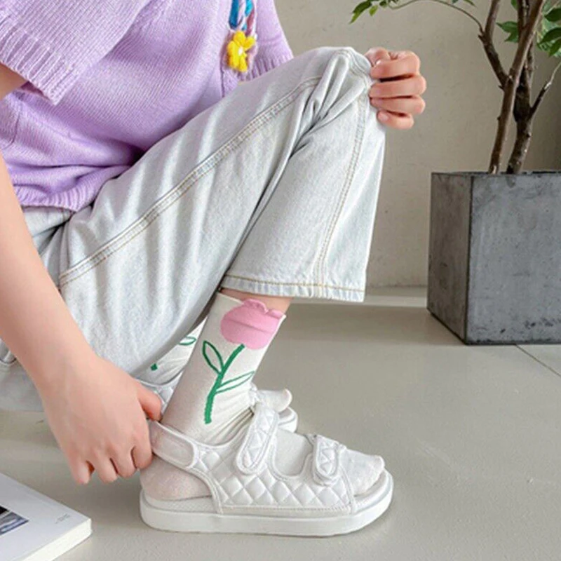 1 pair Kawaii Cartoon Tulip Flower Socks for Women Girls Fashion Japanese Korean Style Harajuku Breathable Casual Mid Tube Socks