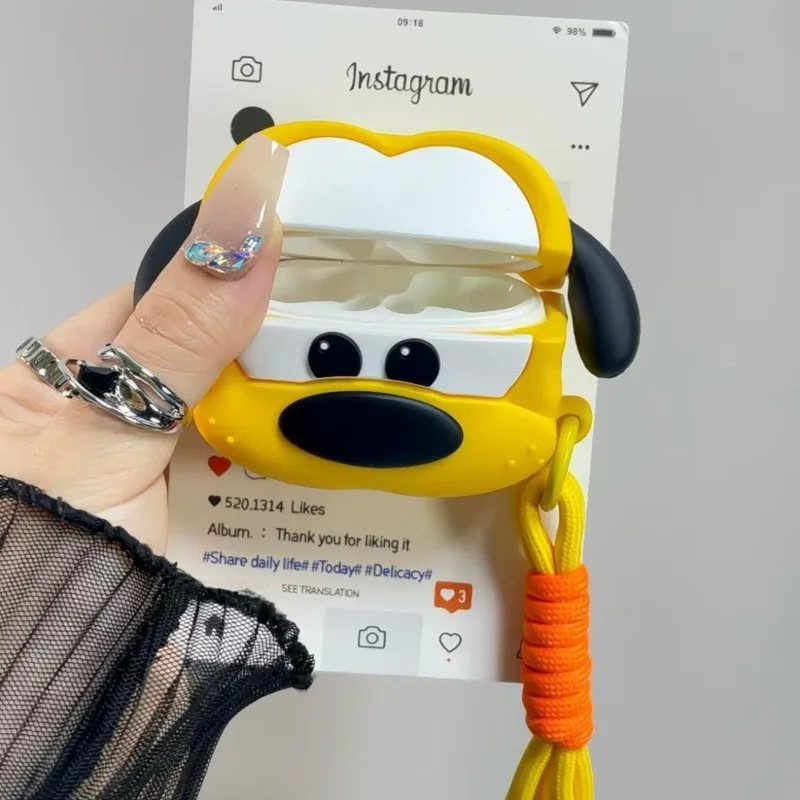 Фото Силиконовый чехол Disney Pluto 3D с мультяшным рисунком для AirPods с плетеным ремешком, милый противоударный чехол для AirPods 3 4 Pro Pro 2 Pro 3 №3