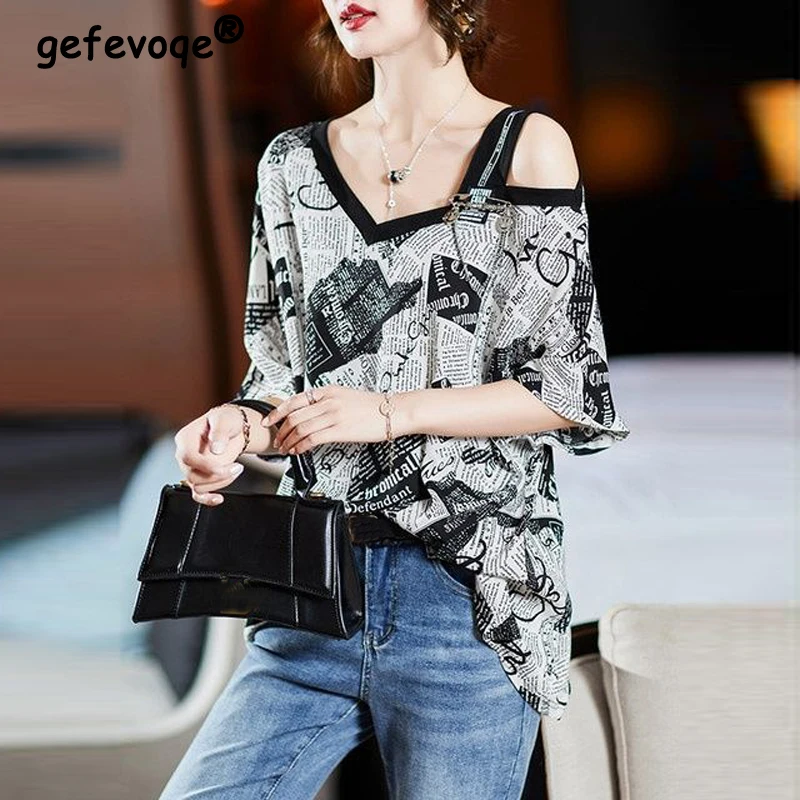 

Асимметричная пикантная модная футболка с открытыми плечами и открытой спиной с буквенным принтом, футболка большого размера с коротким ру...