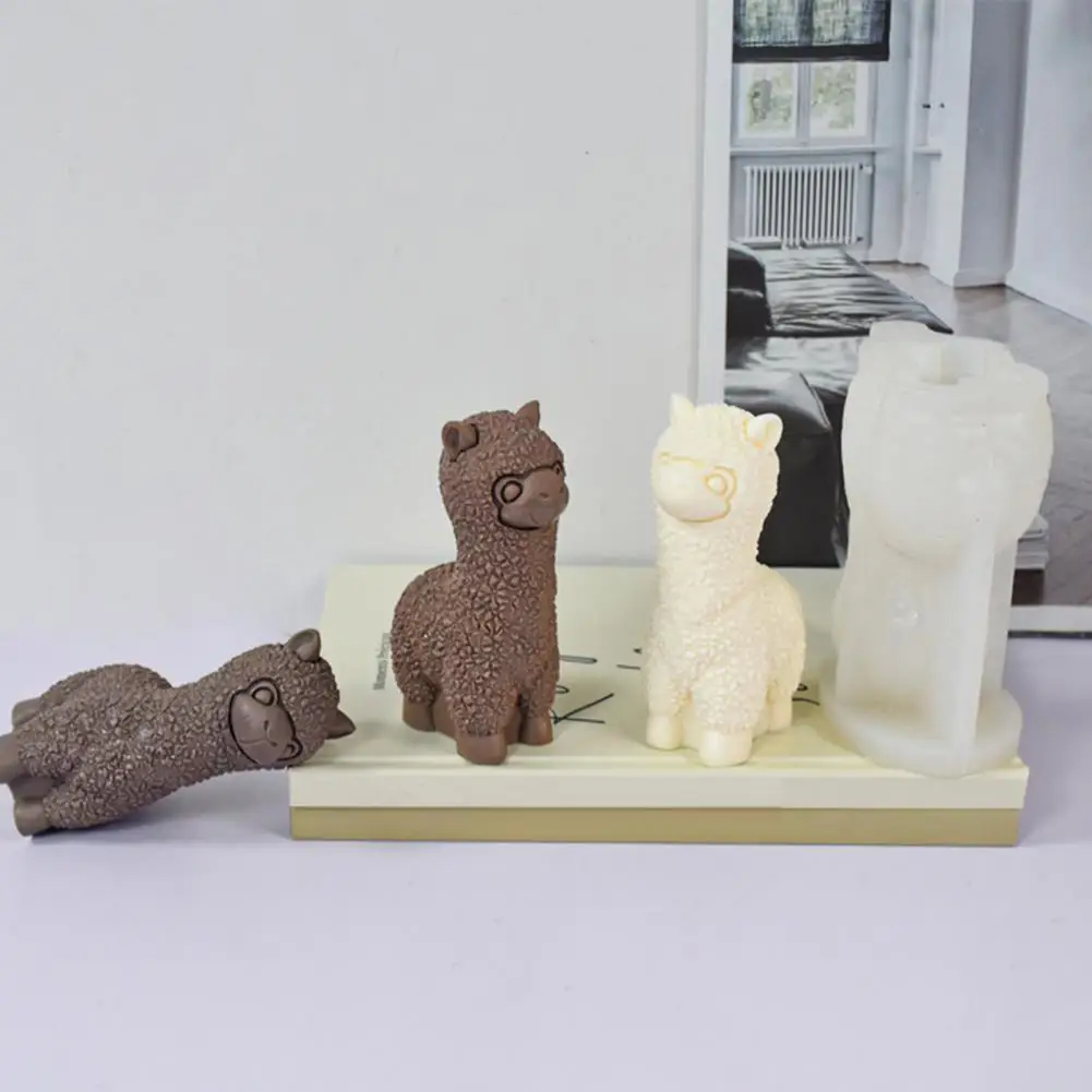 

Alpaca Shape Mold Reusable Alpaca Shape Candle Mold Durable Silicone Craft for Home Decoration Funny Diy Resin Ornaments